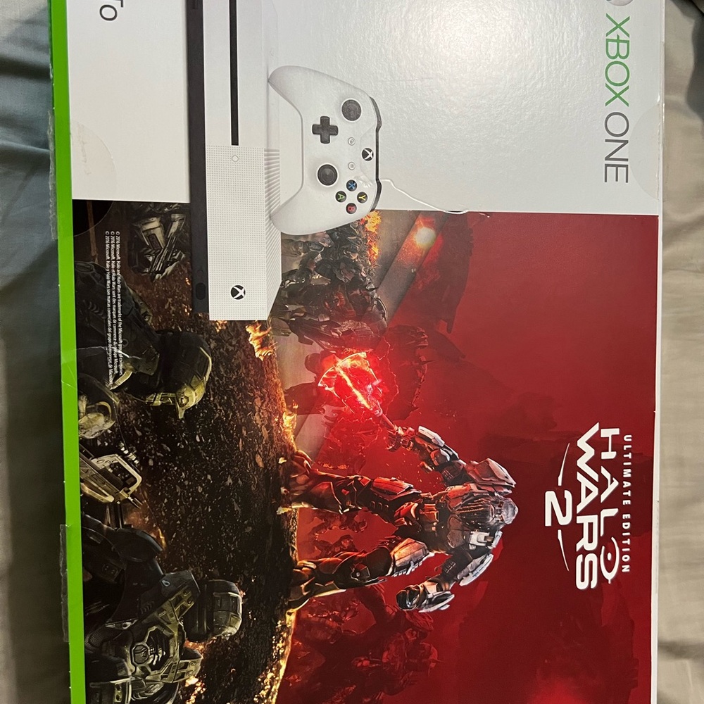 X Box One Ultimate Edition Halo Wars 2